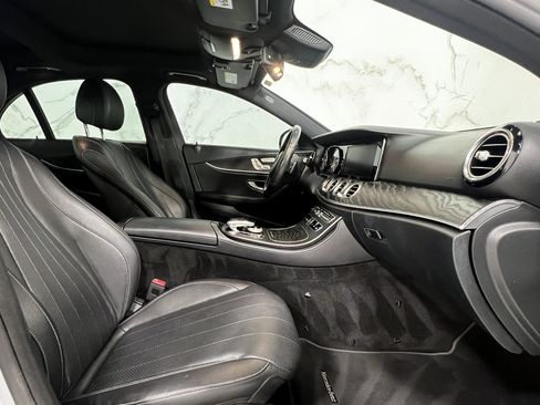 Used 2018 Mercedes-Benz E 300 image 22
