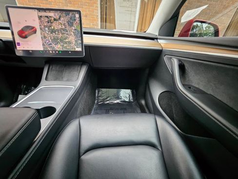 Used 2022 Tesla Model Y Long Range AWD/4WD image 53