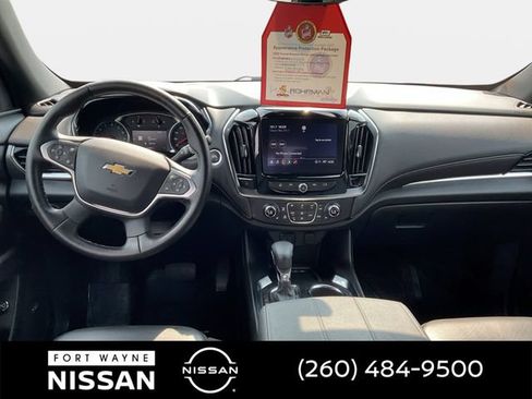 Used 2023 Chevrolet Traverse LT AWD/4WD image 13