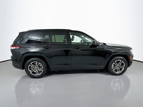 Used 2022 Jeep Grand Cherokee Trailhawk w/ Advanced Protech Group II AWD/4WD image 8