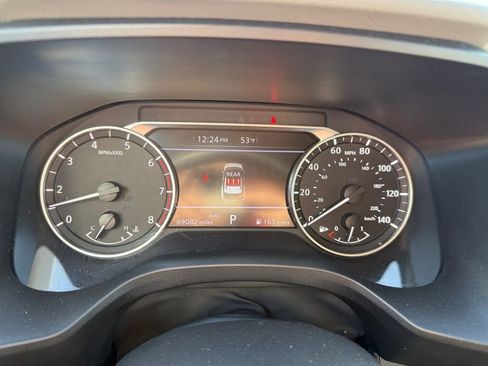 Used 2023 Nissan Rogue SV image 16