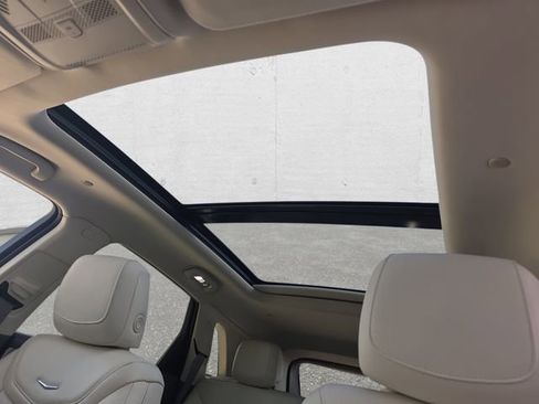 Certified 2023 Cadillac XT5 Premium Luxury w/ LPO, Floor Liner Package AWD/4WD image 30