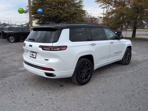 New 2025 Jeep Grand Cherokee L Summit image 8