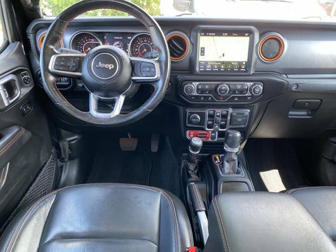Certified 2022 Jeep Gladiator Mojave w/ LED Lighting Group AWD/4WD image 13