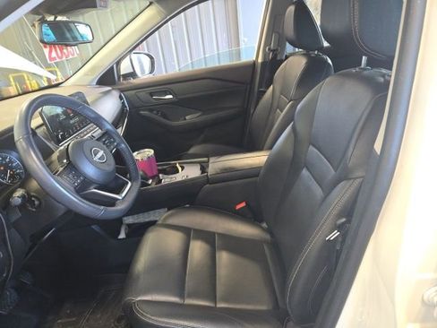 Used 2023 Nissan Rogue SL w/ SL Premium Package image 1