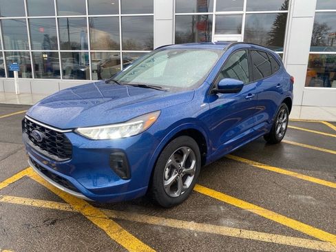 Used 2023 Ford Escape ST-Line Select w/ Tech Pack #2 image 1