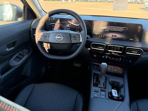 New 2026 Nissan Sentra SR image 10