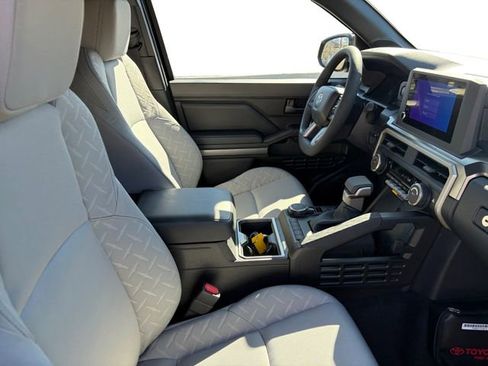 New 2026 Toyota Tacoma SR5 AWD/4WD image 17