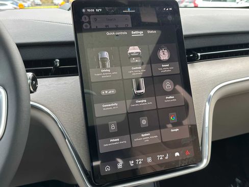 New 2025 Volvo EX90 Ultra w/ Protection Package Premier image 31