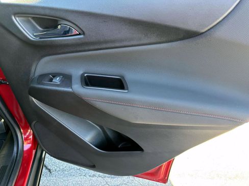 Certified 2022 Chevrolet Equinox RS w/ Infotainment Package image 12