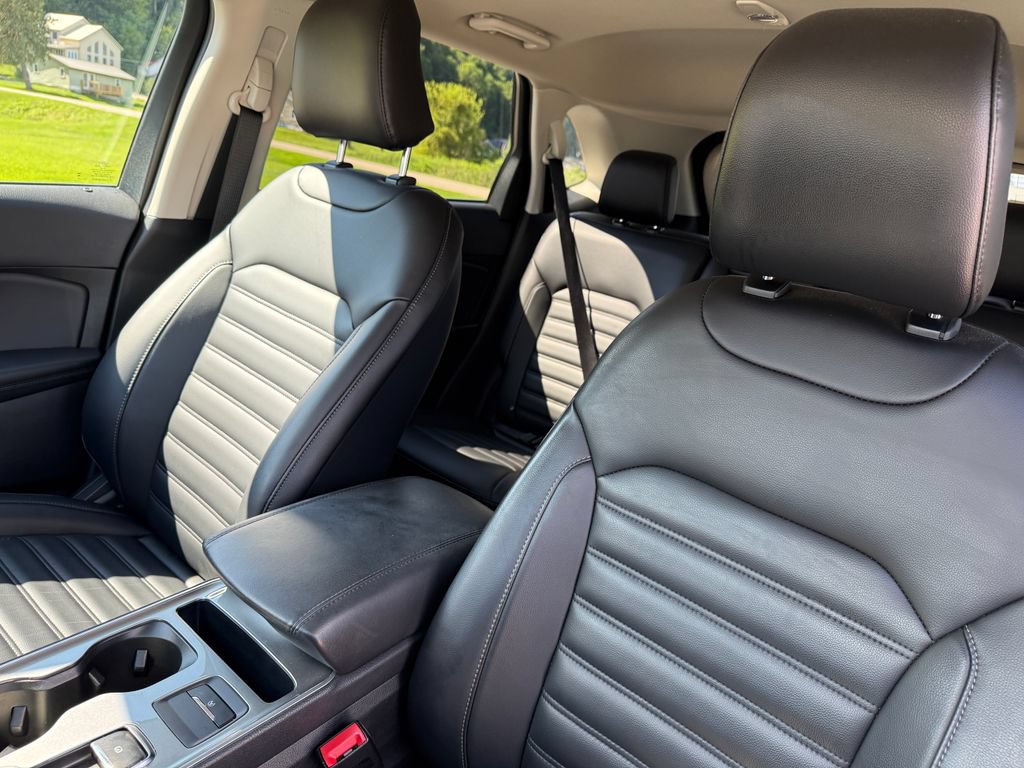 Used 2024 Ford Edge SEL w/ Convenience Package AWD/4WD image 21