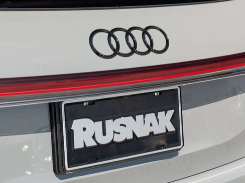 Used 2023 Audi Q4 e-tron Premium w/ Convenience Package AWD/4WD image 18
