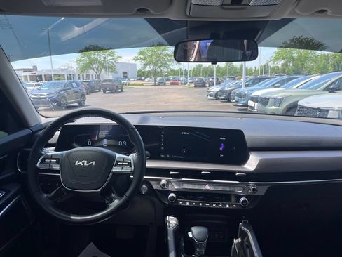 Certified 2025 Kia Telluride S FWD image 22