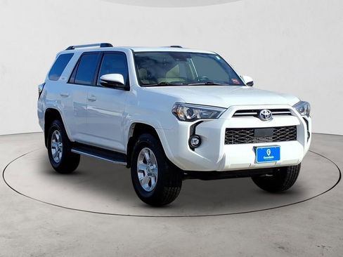 Used 2022 Toyota 4Runner SR5 Premium w/ Moonroof Package image 3