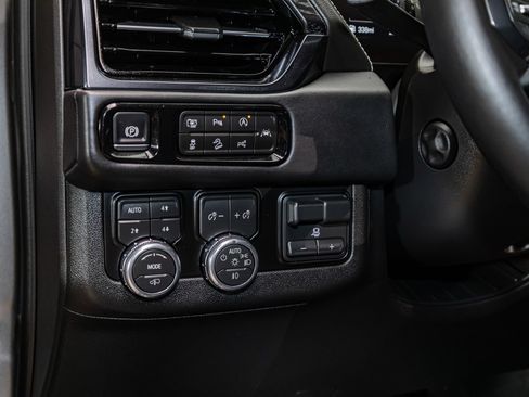 Used 2026 GMC Yukon AT4 Ultimate AWD/4WD image 17