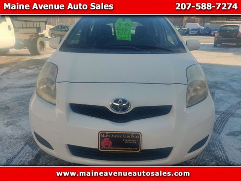 Used 2011 Toyota Yaris 4-Door Hatchback w/ PWR Pkg w/Steel Wheels image 1