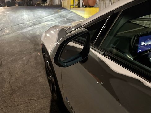 New 2026 Chevrolet Equinox EV LT image 11