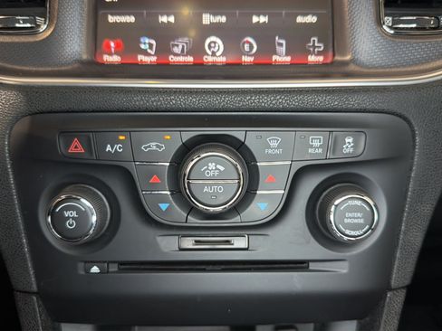 Used 2014 Dodge Charger SXT Plus RWD image 28