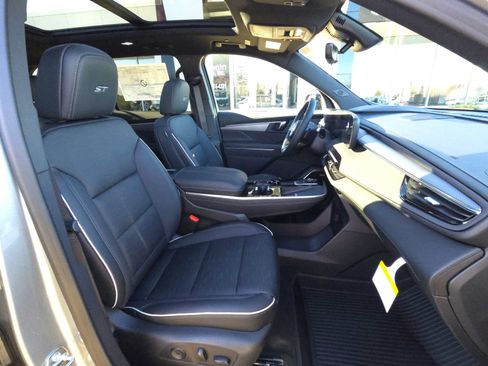 New 2026 Buick Enclave Sport Touring w/ Super Cruise Package image 18