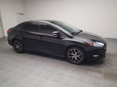 Used 2017 Ford Focus SEL FWD image 11
