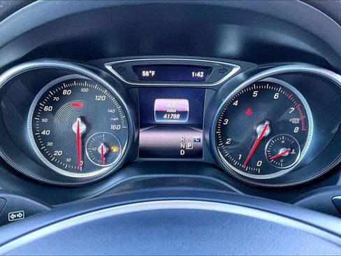 Used 2019 Mercedes-Benz GLA 250 w/ Convenience Package image 10