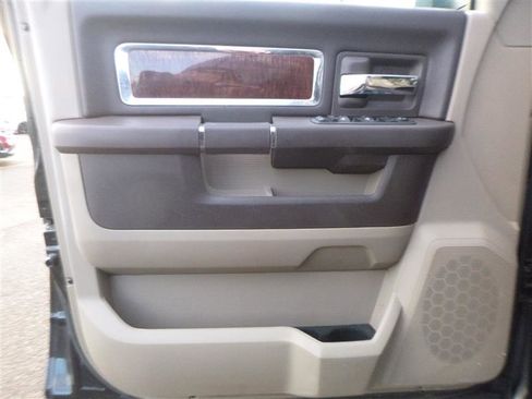 Used 2011 RAM 2500 Laramie w/ Cold Weather Group image 23