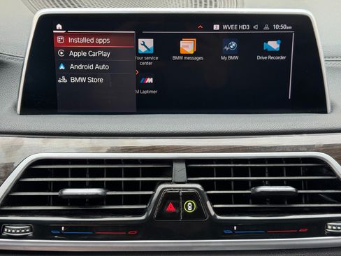 Used 2022 BMW 740i w/ M Sport Package RWD image 29