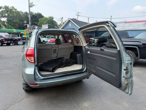 Used 2008 Toyota RAV4 4WD image 16