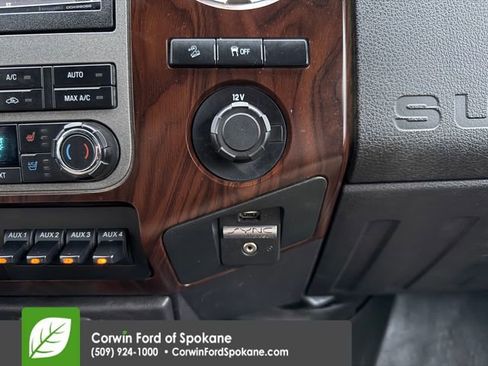 Used 2011 Ford F250 Lariat w/ Lariat Interior Pkg image 32