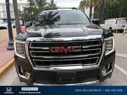 Used 2022 GMC Yukon XL SLT w/ SLT Luxury Package AWD/4WD image 5