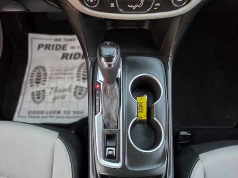 Used 2021 Chevrolet Equinox LS AWD/4WD image 34