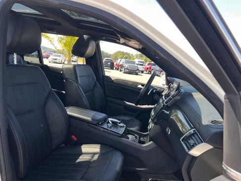 Used 2019 Mercedes-Benz GLS 450 4MATIC image 34