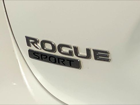 Used 2019 Nissan Rogue Sport SL w/ Premium Package image 28