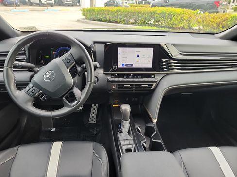 Certified 2025 Toyota Camry SE w/ Convenience Package FWD image 16