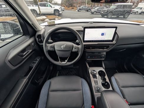 Certified 2025 Ford Bronco Sport Outer Banks w/ Outer Banks Tech Package+ image 17