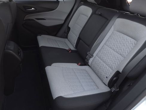 Used 2022 Chevrolet Equinox LT image 25