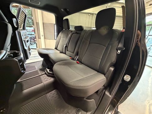 Used 2025 RAM 2500 Big Horn AWD/4WD image 6