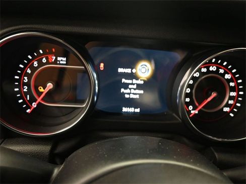 Used 2020 Jeep Gladiator Rubicon image 11