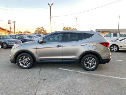 Used 2017 Hyundai Santa Fe Sport image 6