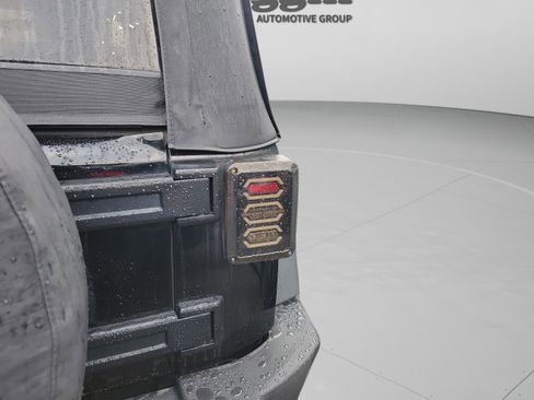 Used 2010 Jeep Wrangler Unlimited Islander image 20