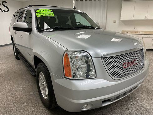 Used 2014 GMC Yukon XL SLT image 3