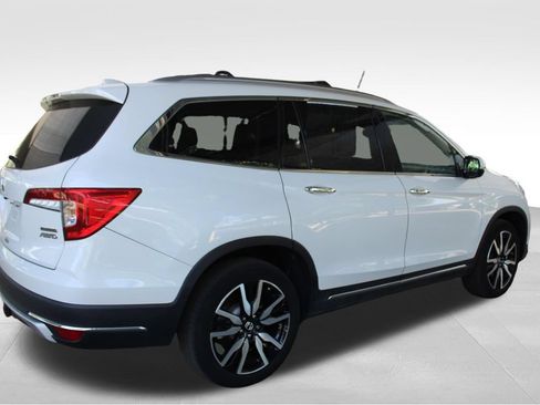 Used 2022 Honda Pilot Touring image 16