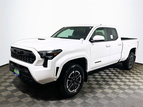 New 2026 Toyota Tacoma TRD Sport image 4