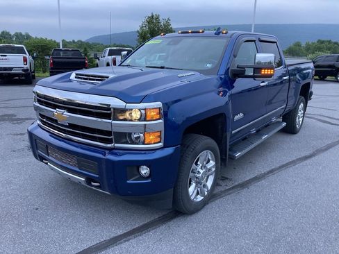 Used 2019 Chevrolet Silverado 2500 High Country w/ Duramax Plus Package AWD/4WD image 3