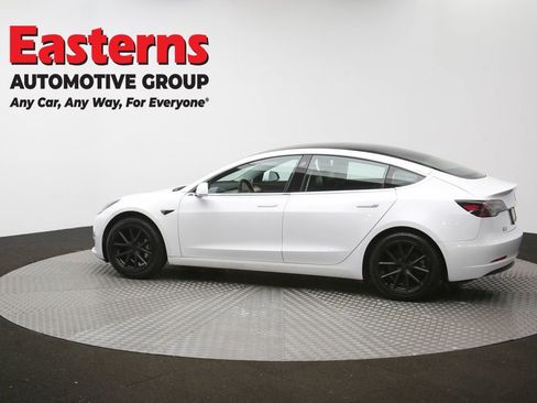 Used 2020 Tesla Model 3 Standard Range RWD image 56