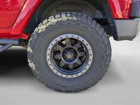 Used 2015 Jeep Wrangler Unlimited Sport image 9