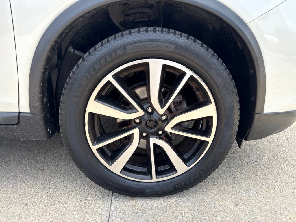 Used 2019 Nissan Rogue SL AWD/4WD image 50