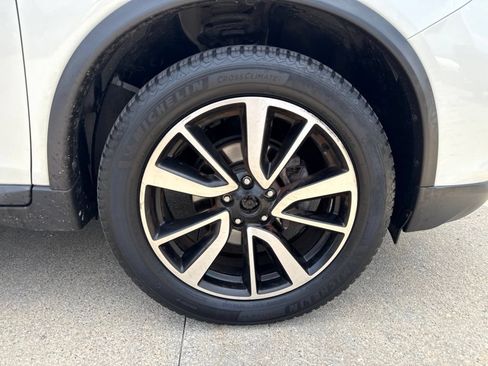 Used 2019 Nissan Rogue SL AWD/4WD image 50