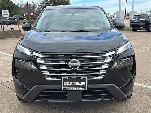 Certified 2025 Nissan Rogue SV image 11