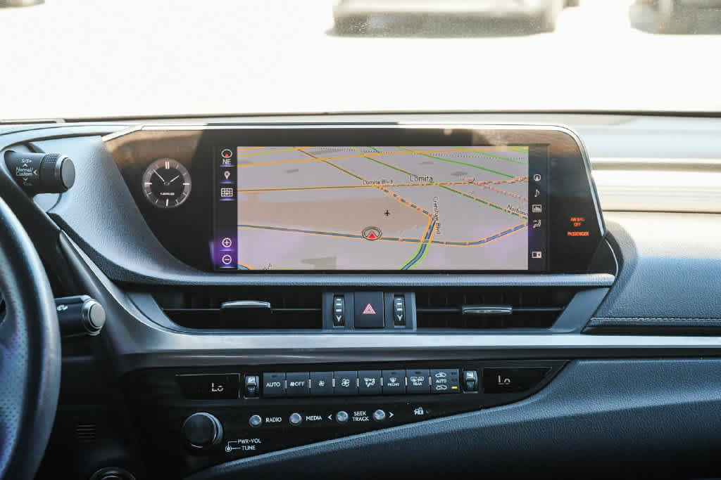 Used 2019 Lexus ES 350 F Sport w/ Accessory Package 2 FWD image 13